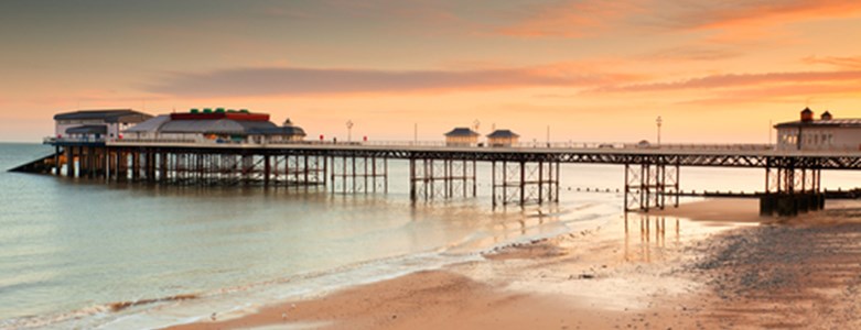 Cromer Pier dawn (2).jpg