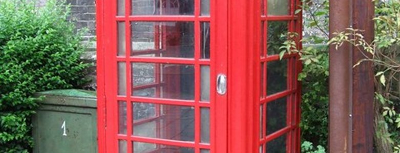 Red_telephone_box_-_geograph_org_uk_-_919348.jpg