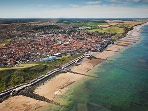 Norfolk born film maker shoots BFI-funded production on Sheringham beach